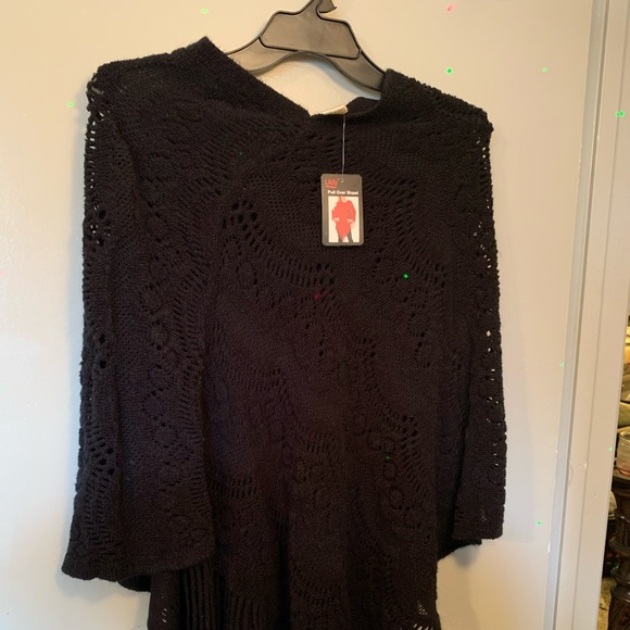 Black knitted pull over Shell - Picture 1 of 1